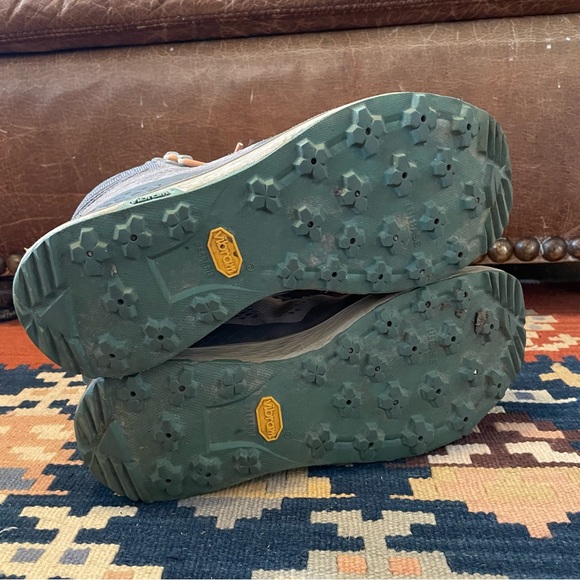 Vasque Breeze LT Nature Tex Hiking Boots - Picture 6 of 7